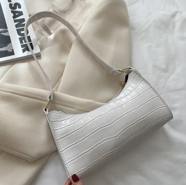 Stylish Shoulder Bags: Carry with Elegance